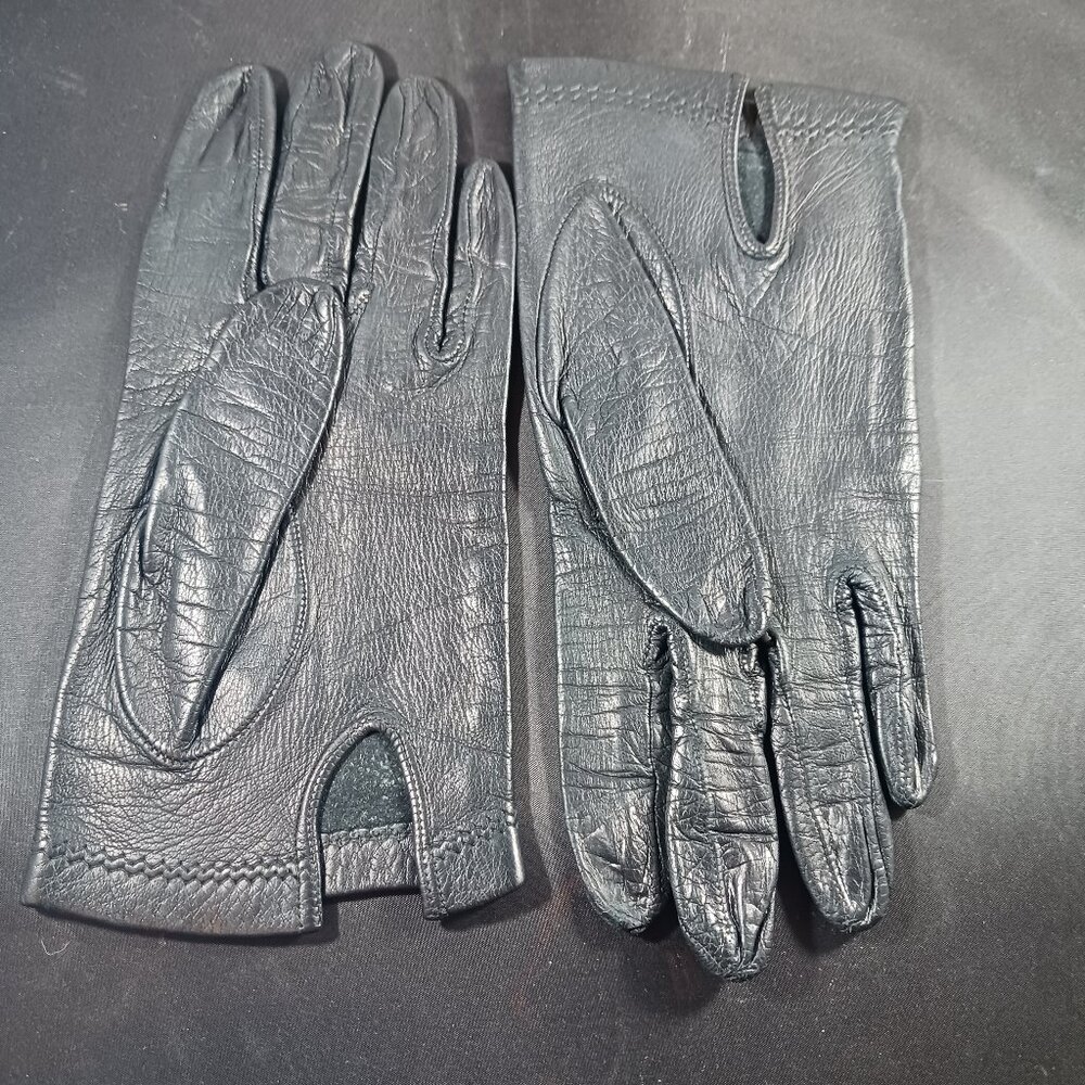 Vintage Women's Leather Gloves Black Color size 6.5M